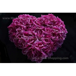Blomsterhjärta med rosor Purple