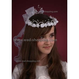 Krans på huvudet brudtärna