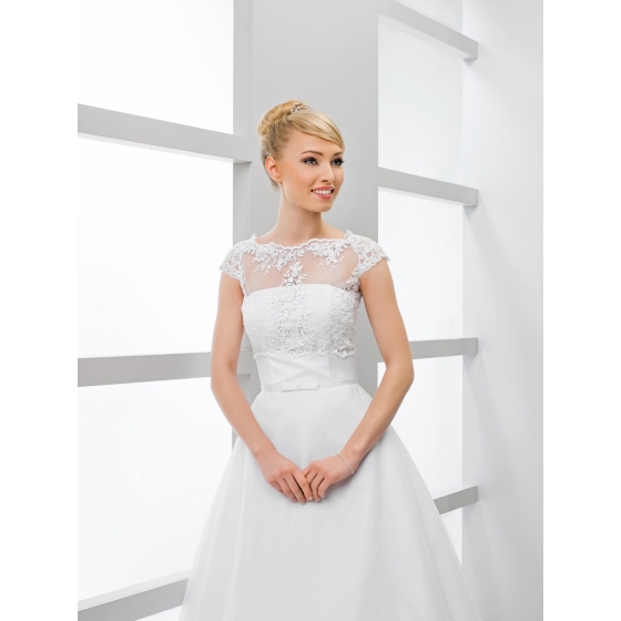 Båtringar bolero med korta ärmar i spets med paljetter