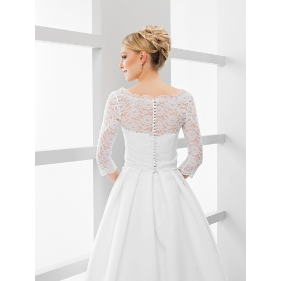 Båtringar brudbolero med 2/3 ärmar i spets