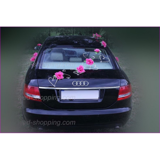 Dekoration till bil till bröllop rosa rosor och hjärta