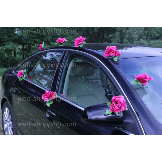 Dekoration till bil till bröllop Bourgogne rosor och hjärta