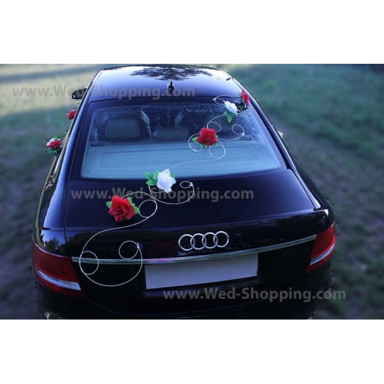 Pynt till bröllopsbil Vit och röda rosor