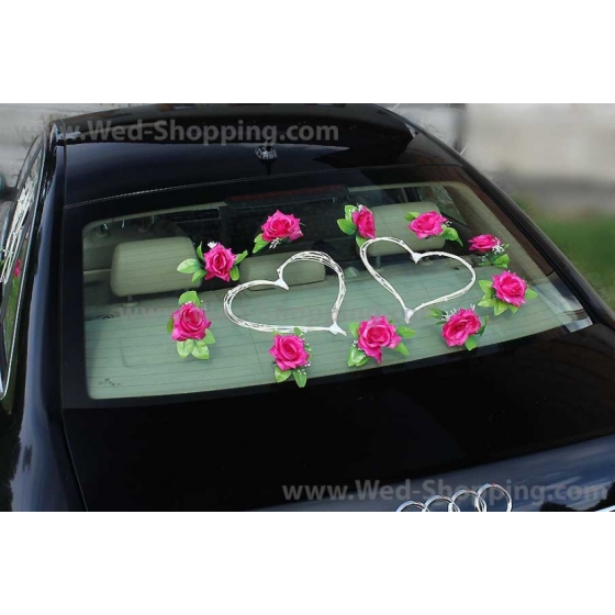 Bildekoration bröllop hjärta mörka rosa rosor