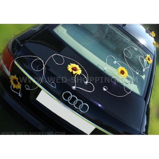 Dekoration bröllopsbil solrosor