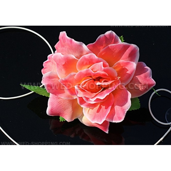 Korall rosor dekoration till bröllop bil