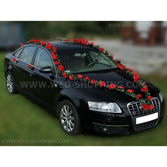 Bröllopsbil girland röda rosor