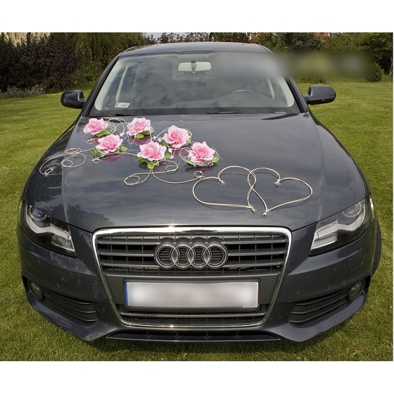 Dekoration till Bröllopsbil Blommor i rosa - rotting hjärtan