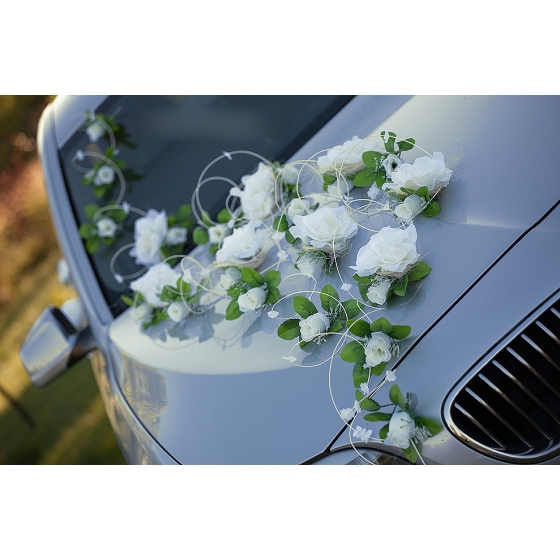 Dekoration till Bröllopsbil Rosor i ivory - rotting