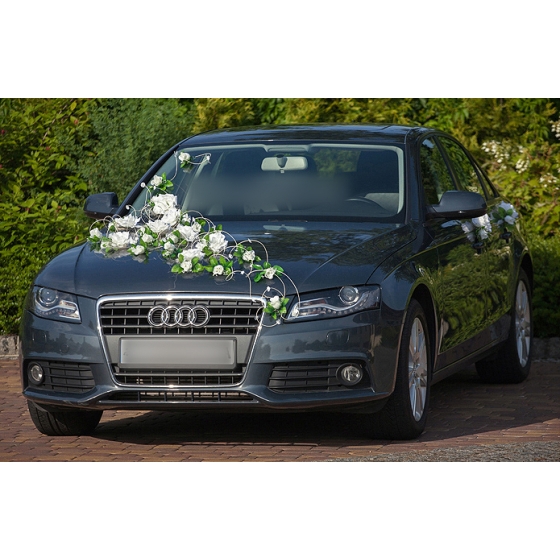 Dekoration till Bröllopsbil Rosor i ivory - rotting