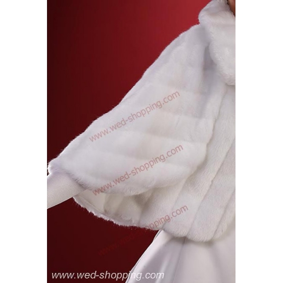 Fuskpälscape for brud med ärm