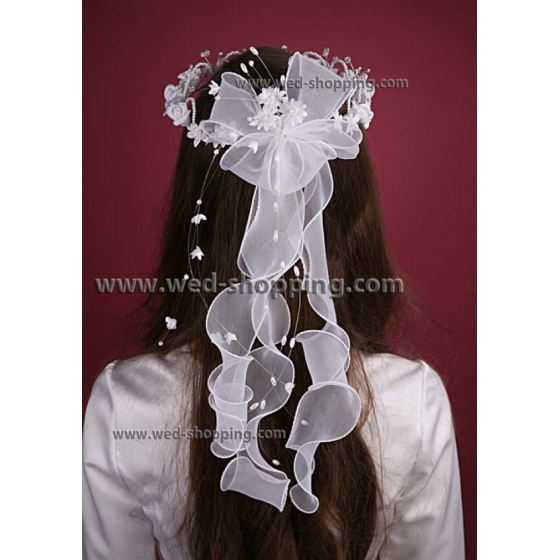 Krans på huvudet brudtärna