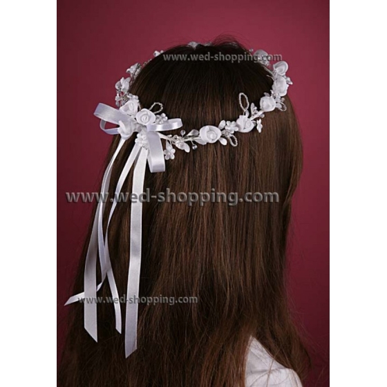 Kommunions Krans av vita blommor