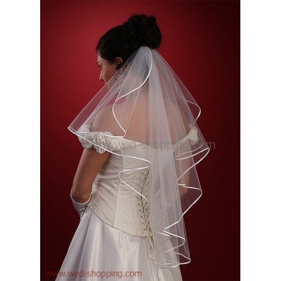 Brudslöja med Satinkant