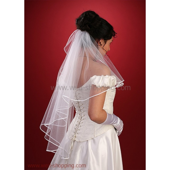 BrÃ¶llopsslÃ¶ja med satinband 