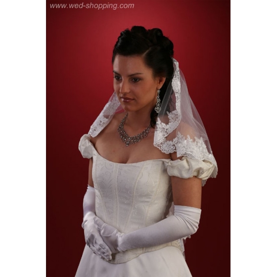 Brudslöja  80  cm med  brodyr  - vit med silver brodyr