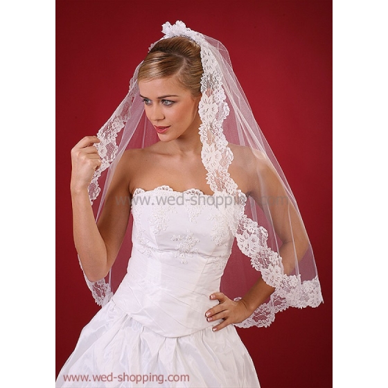 Brudslöja 80 cm med  spets