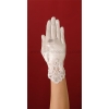 Gants avec un ornament sur mousseline