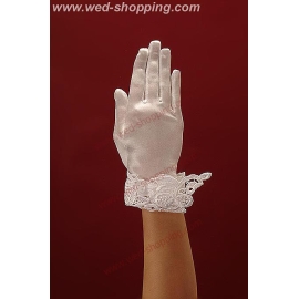 Gants avec décoration en dentelle