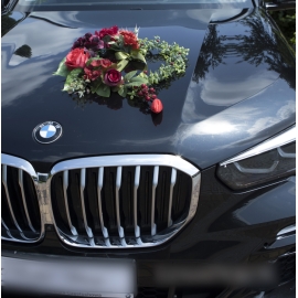 Grand cœur floral Elsa Rouge Bordeaux pour voiture de mariage