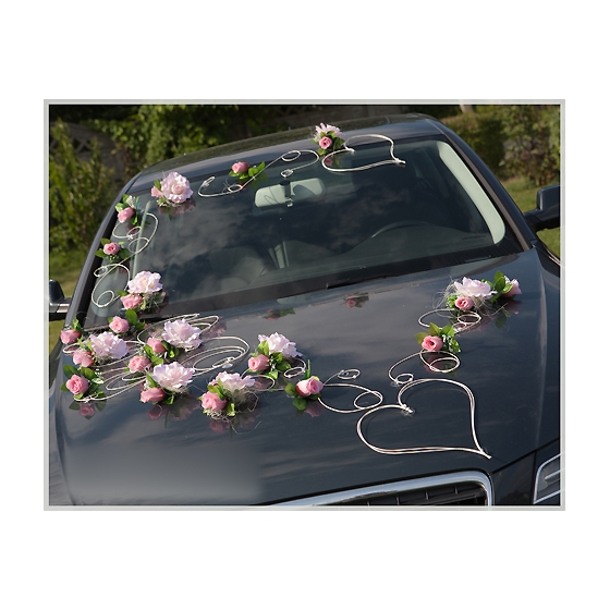 Décoration pour voiture de mariage roses roses